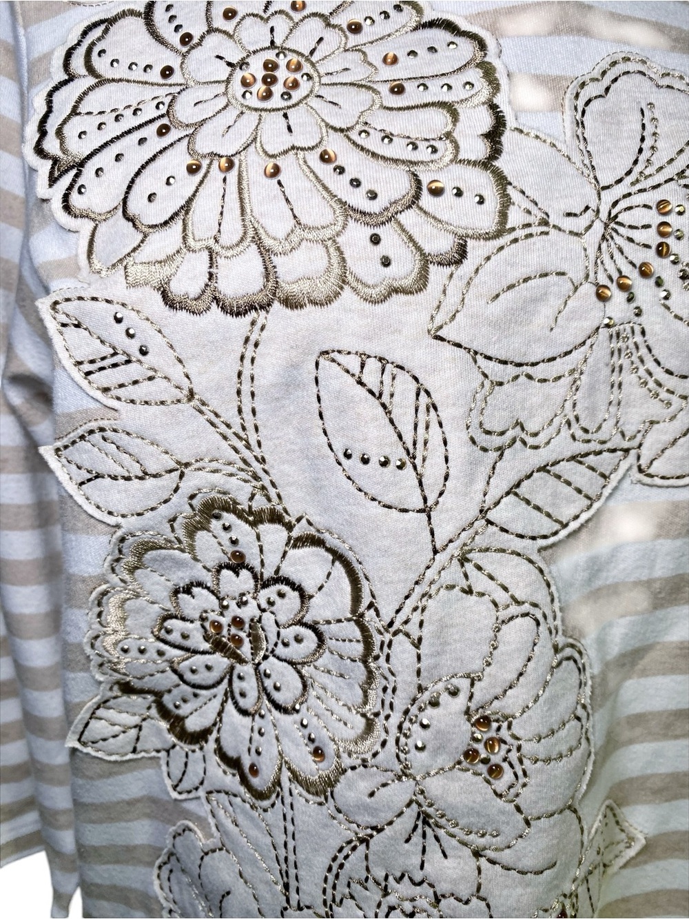 Alfred Dunner Top Size S Tan White Striped Floral Embellished 3/4 Sleeve - Picture 5 of 13